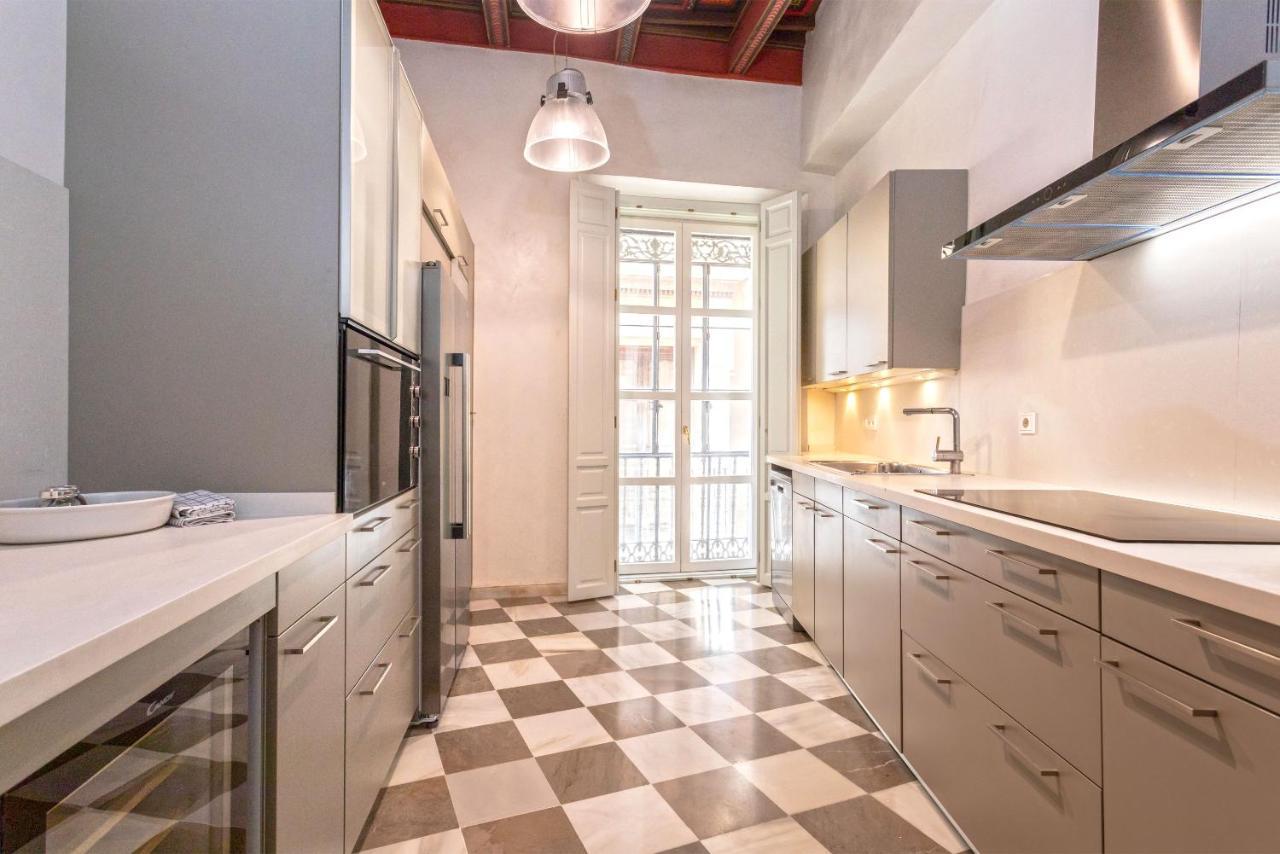 Genteel Home Palacio Abades Seville Ngoại thất bức ảnh