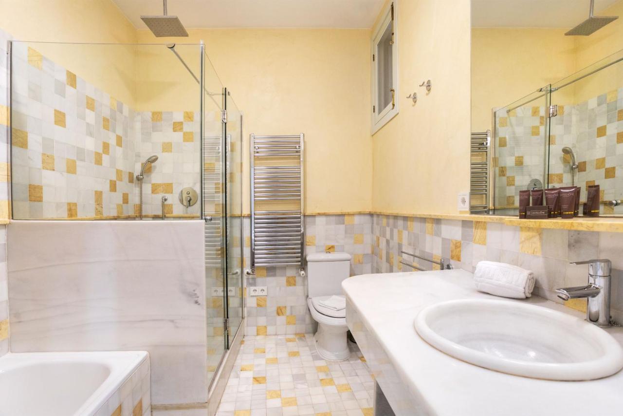 Genteel Home Palacio Abades Seville Ngoại thất bức ảnh